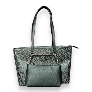 NEW DKNY Travel Tote Bag Wristlet Wallet Shoulder Bag Black White Logo